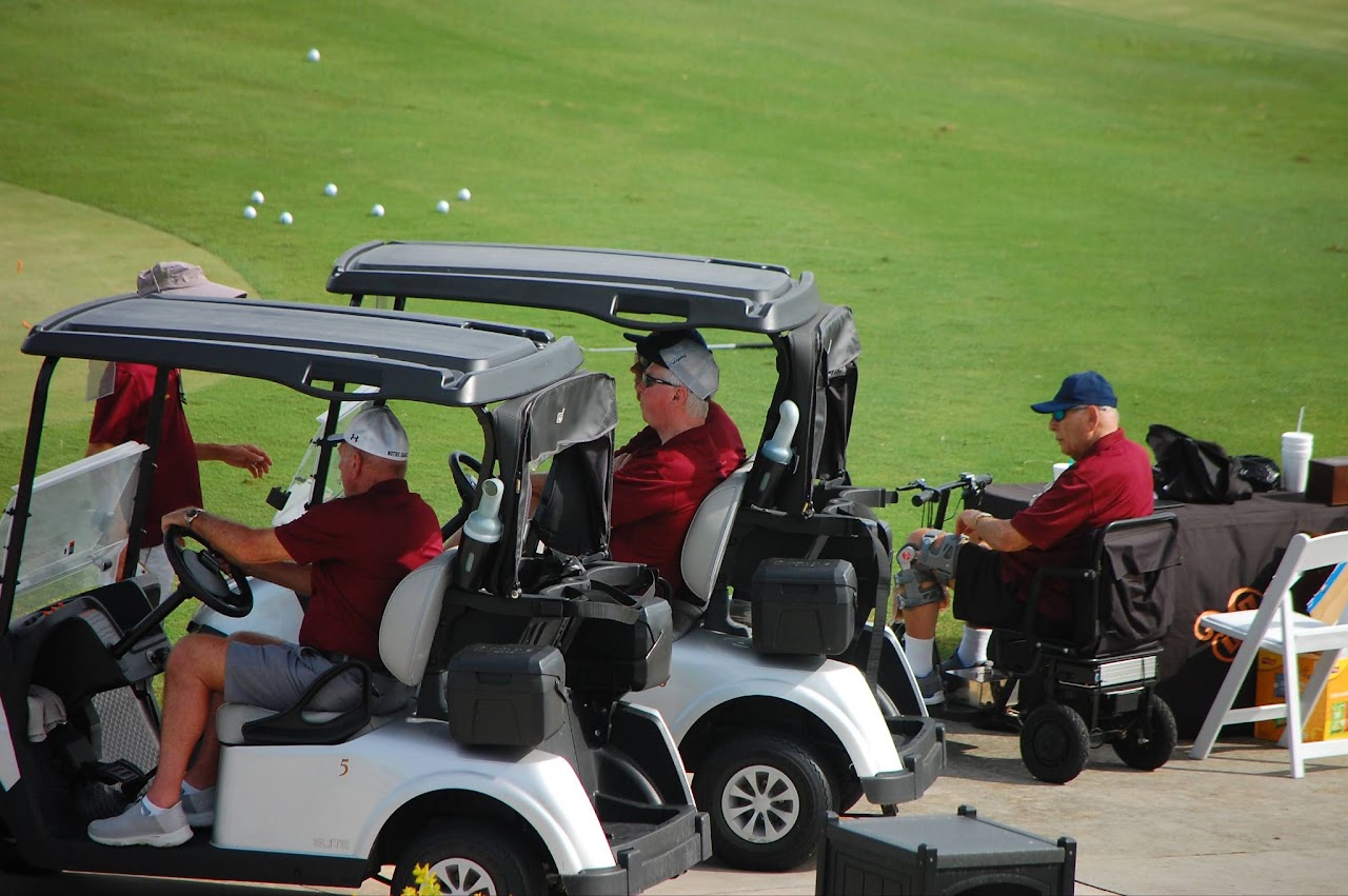Golf outing photo 14